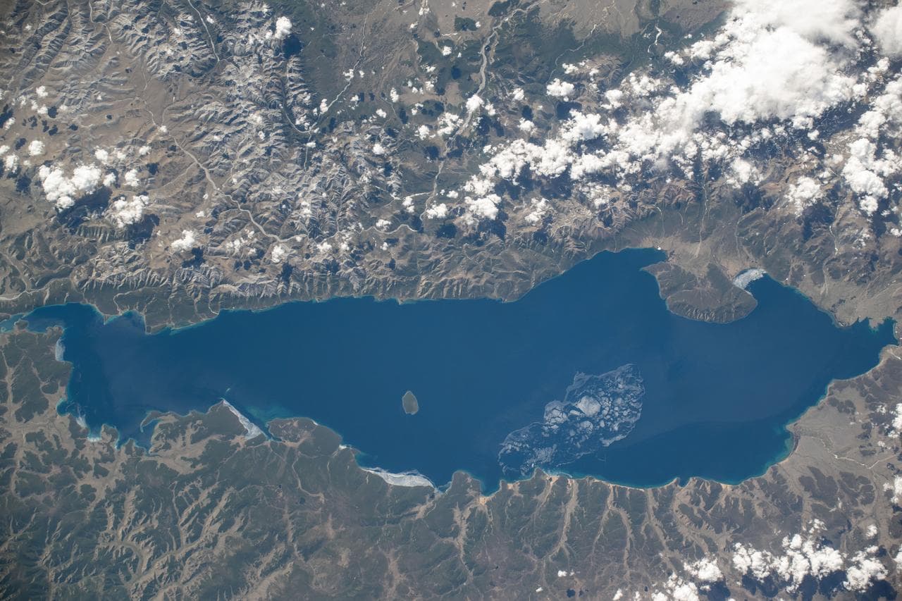 Lake, mongolia, largest
