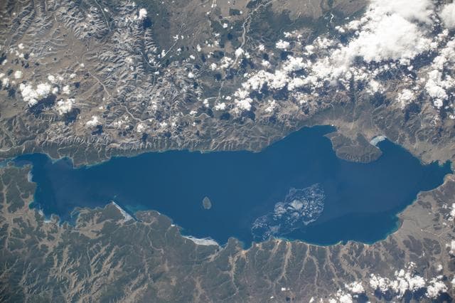 Lake, mongolia, largest