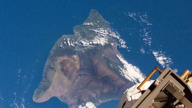 Hawaii, the largest island in the chain of the Hawaiian Islands