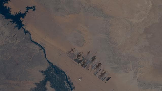 Egypt’s Nile River turns into Lake Nasser at the Aswan High Dam