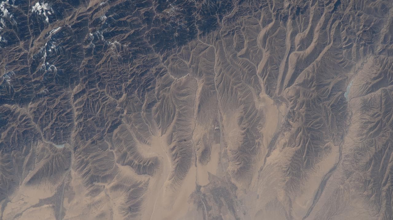 Far, western, edge