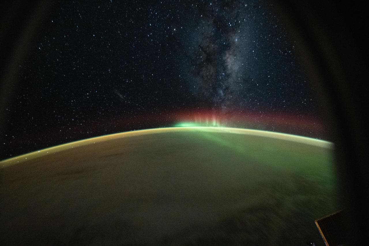 Wispy, aurora, australis
