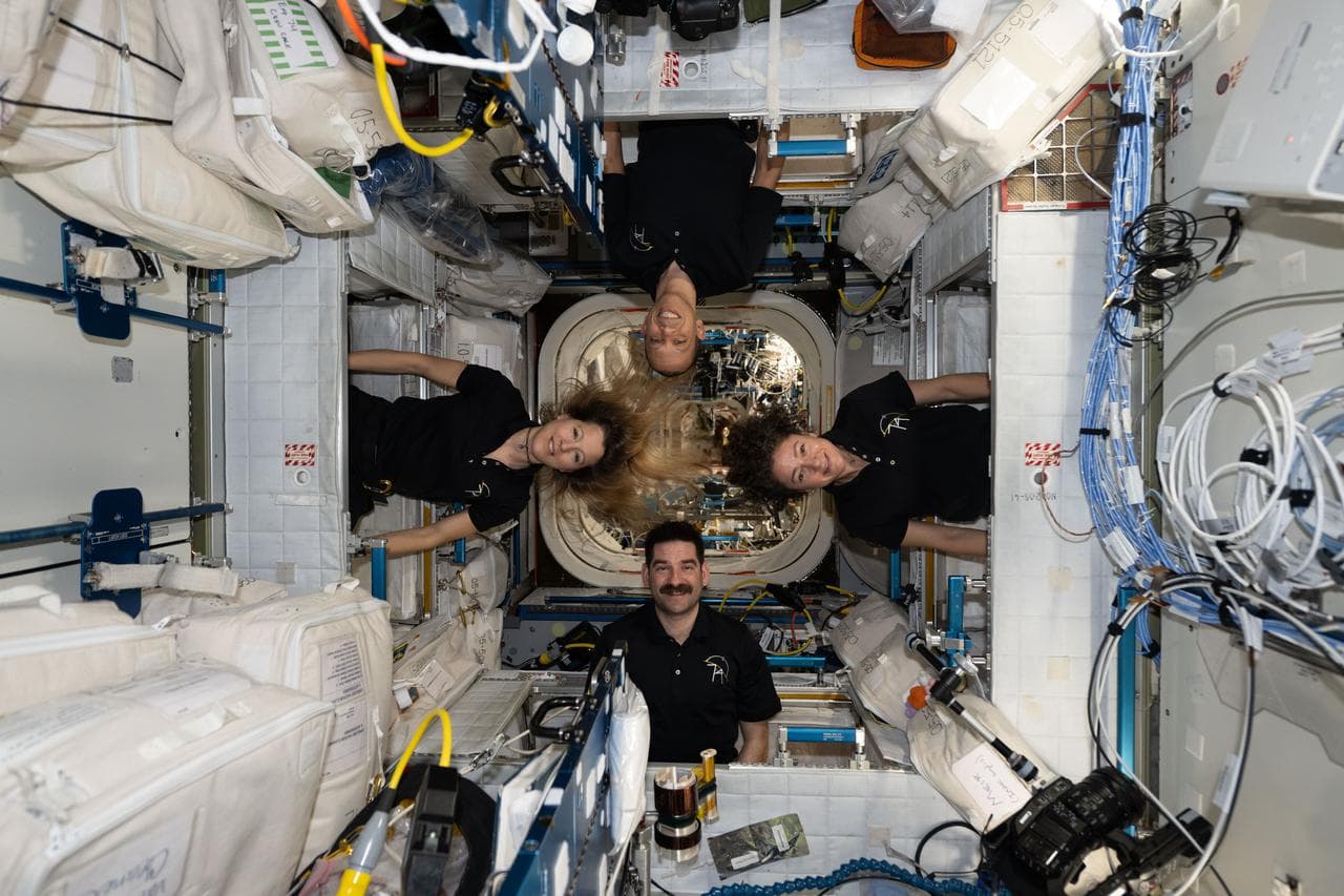 Four, flight, engineers