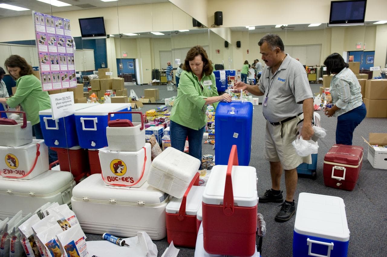 Document Post Hurricane Ike Damage and Recovery Effort at JSC