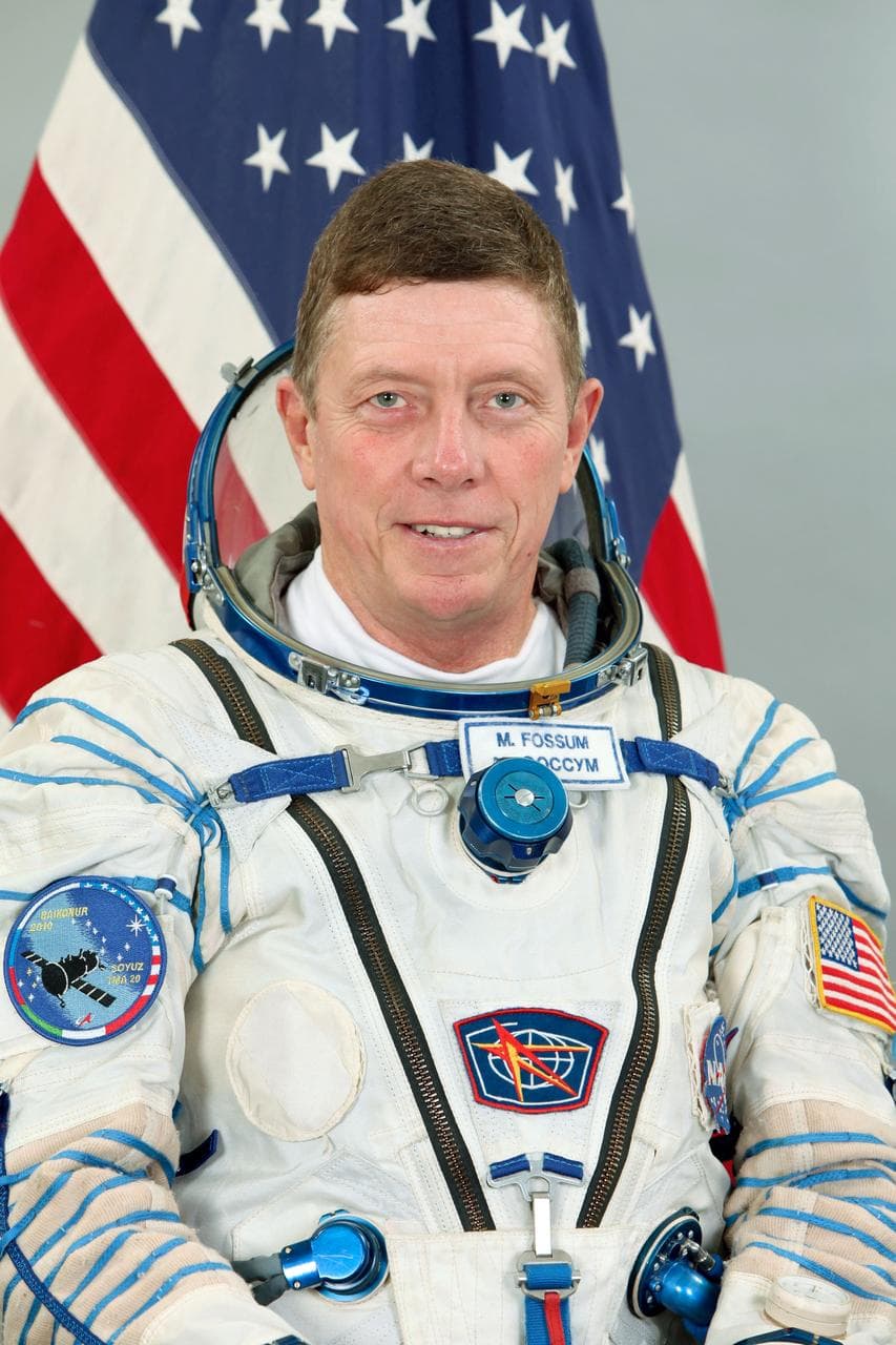 Expedition 26 prime and backup crew members portraits