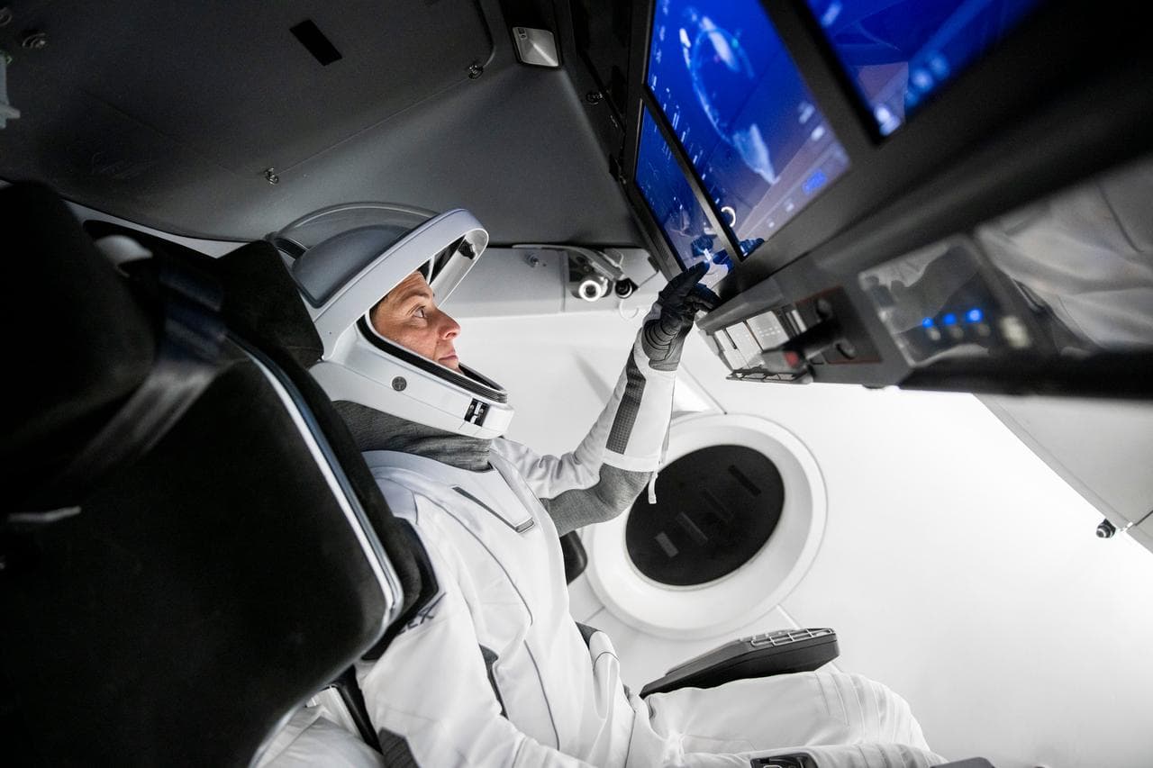 June, spacex, crew