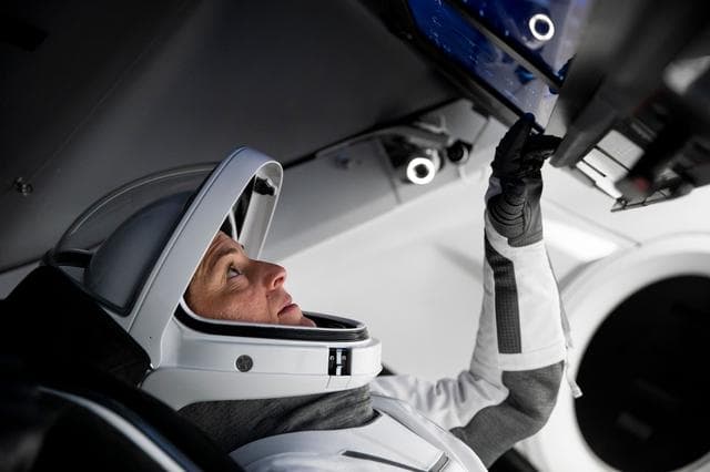 June, spacex, crew