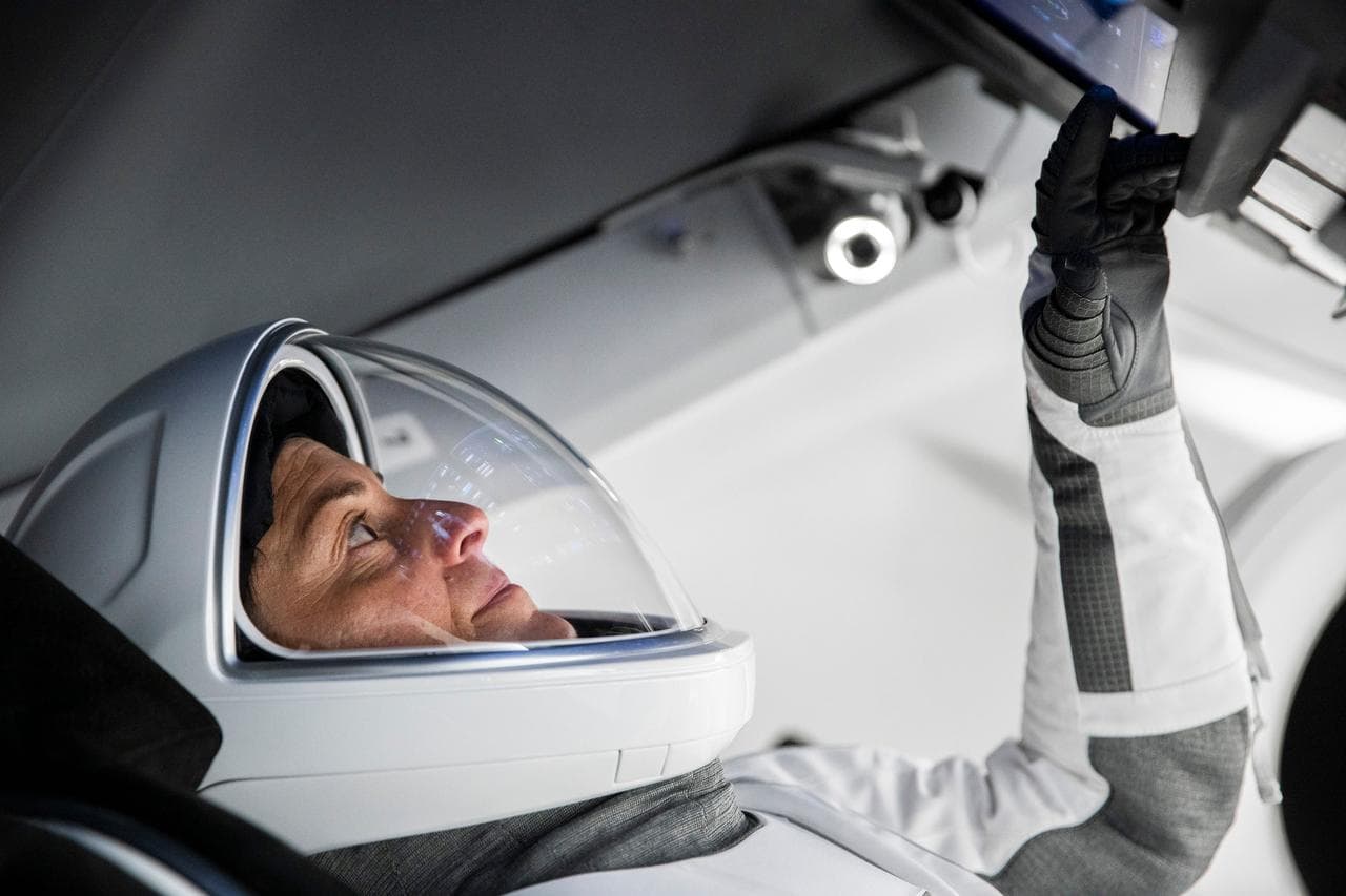June, spacex, crew