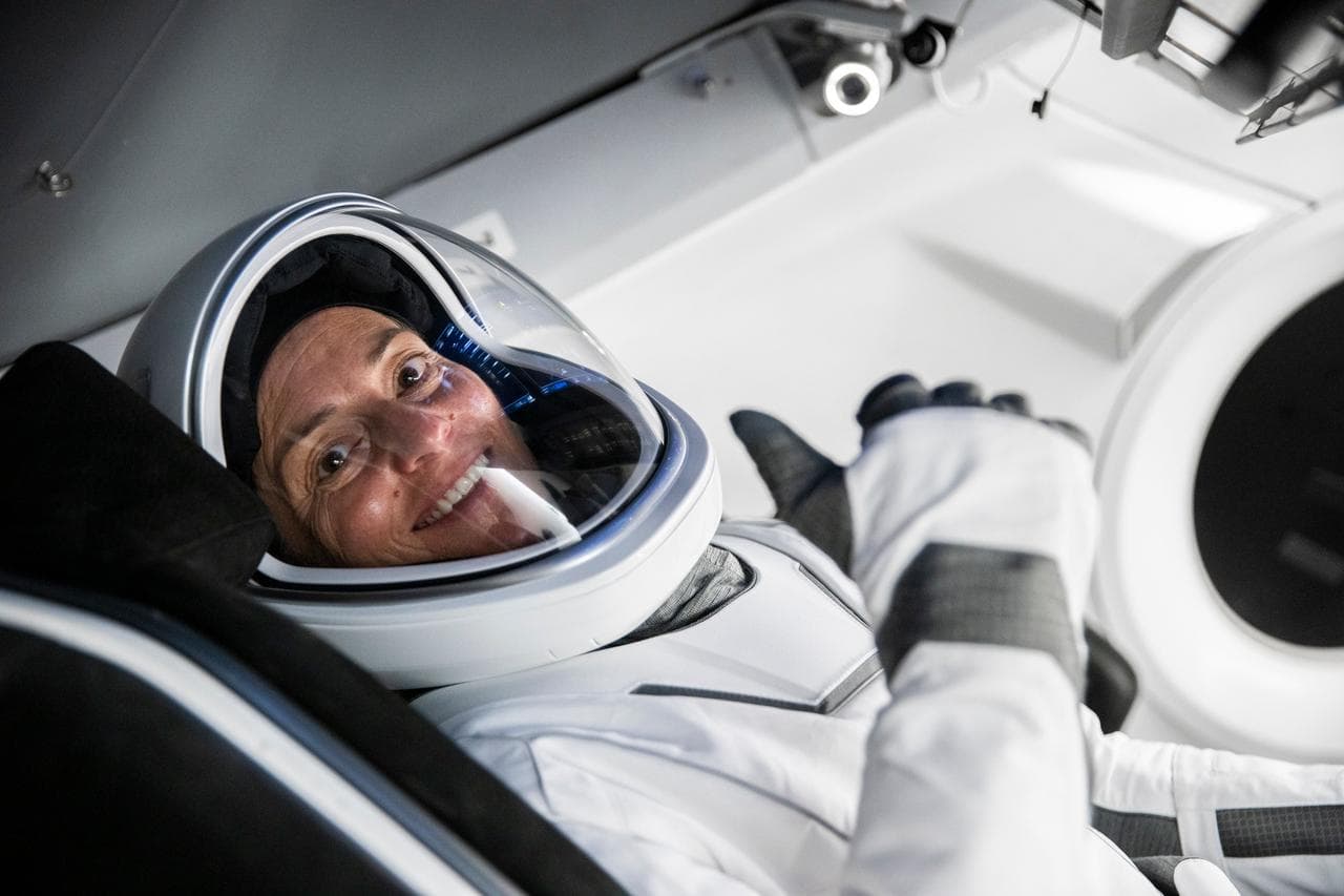 June, spacex, crew