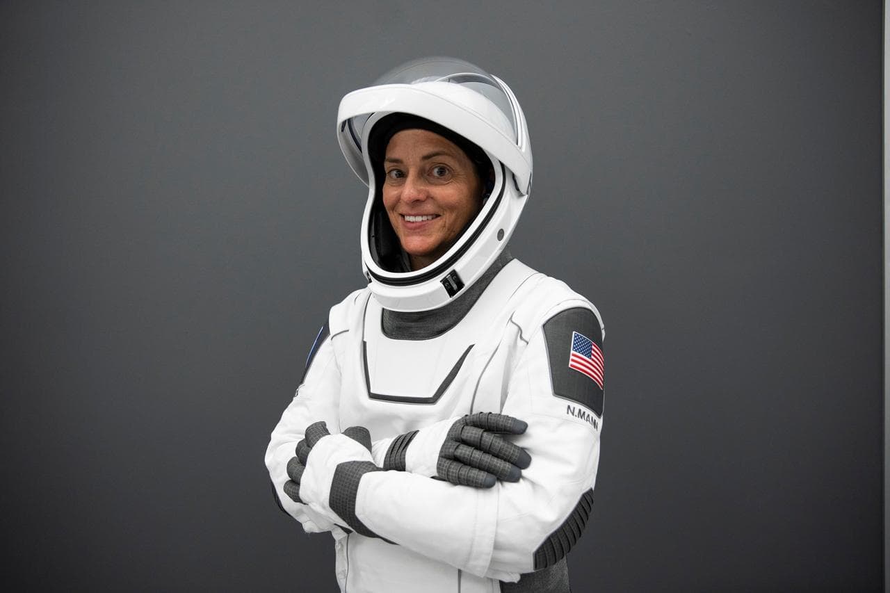 June, spacex, crew