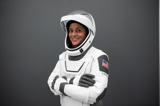 June, spacex, crew