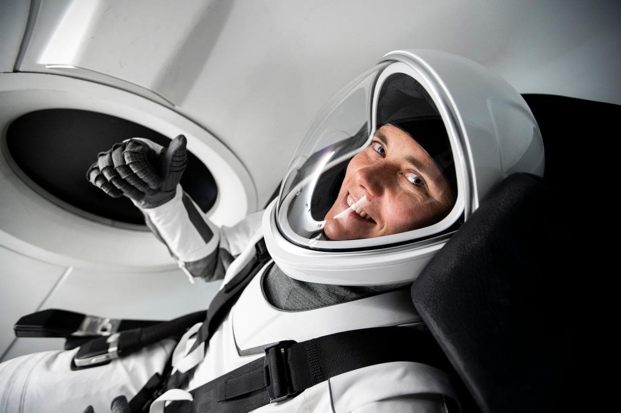 June, spacex, crew