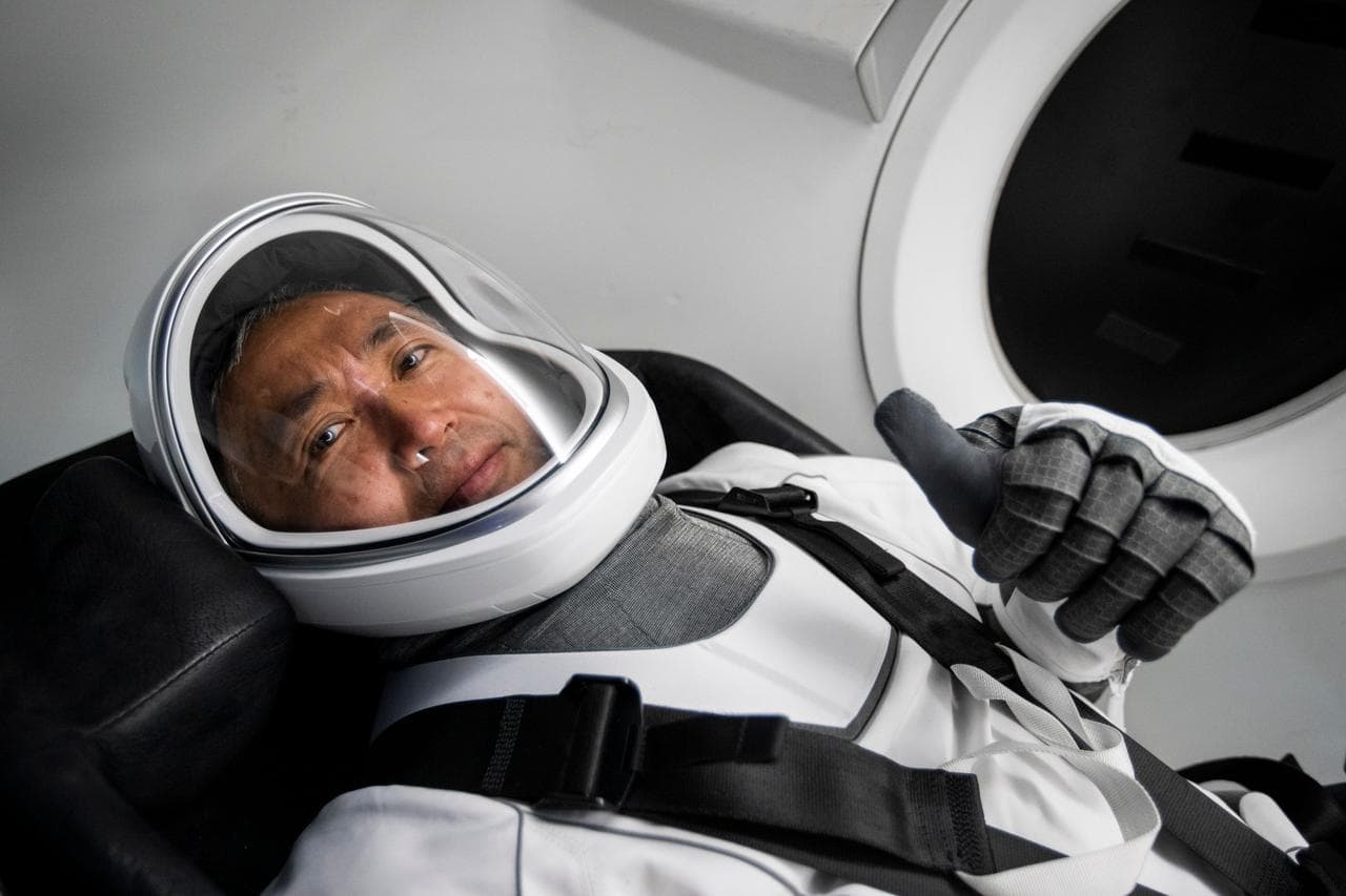 June, spacex, crew