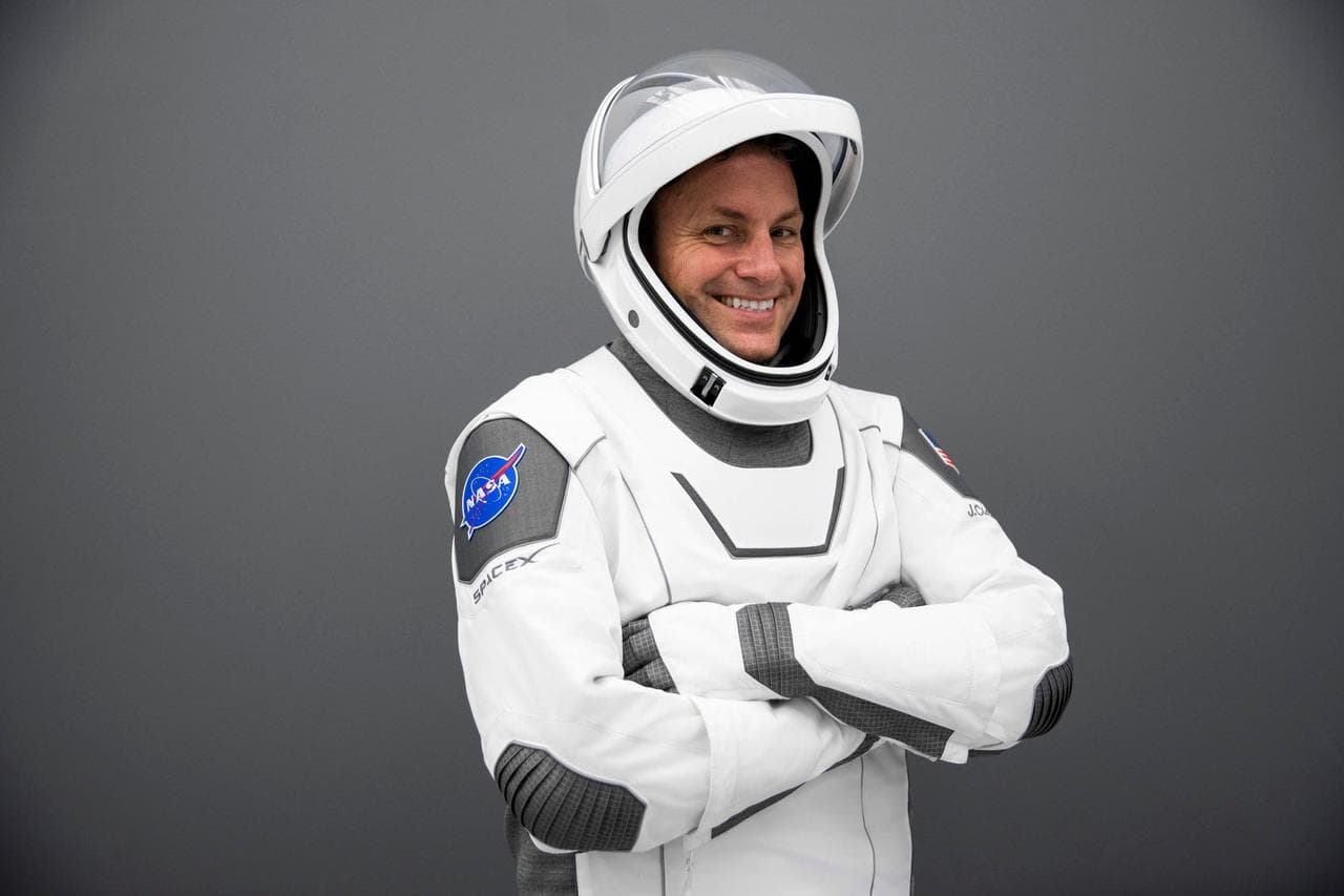 Spacex, crew, pilot