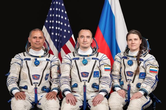 Soyuz, backup, crew