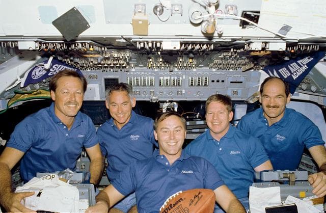 Astronauts, atlantis, orbiter