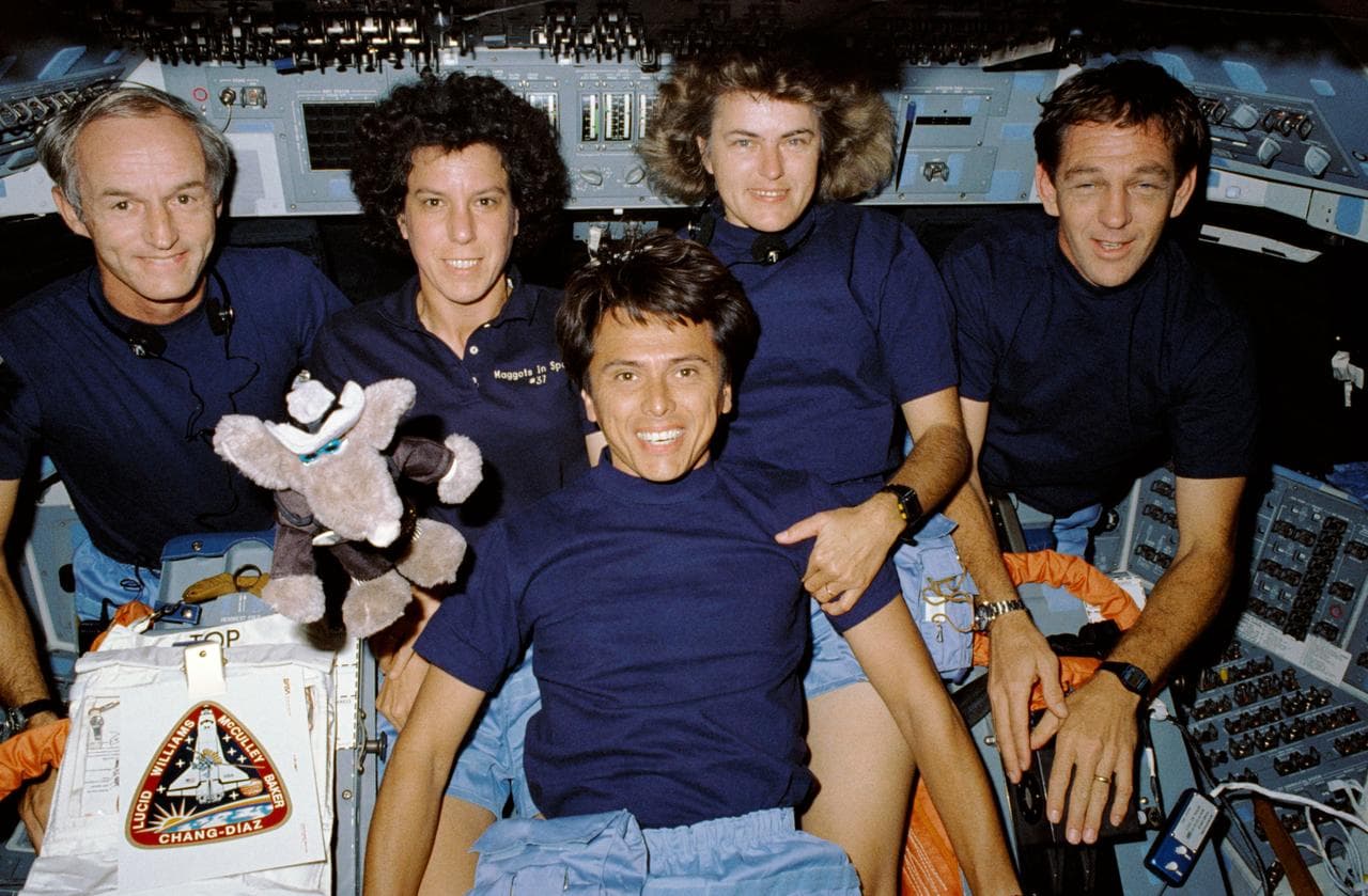 Astronauts, atlantis, orbiter