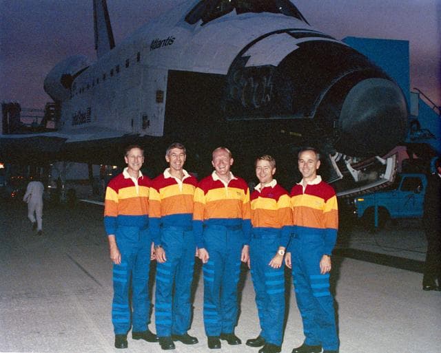 Astronauts, atlantis, orbiter