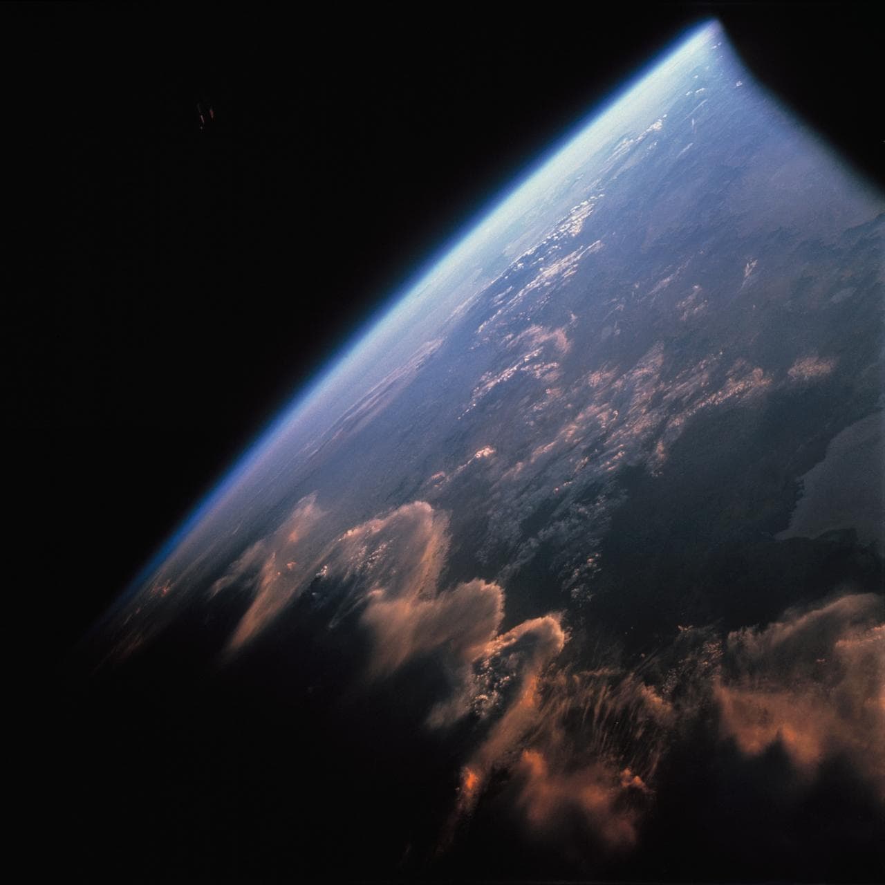 Earth Sky GT-7
