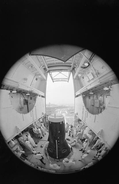 Gt-9 - prelaunch - fish eye - atop white room