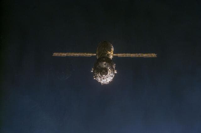View of the approach of the International Space Station