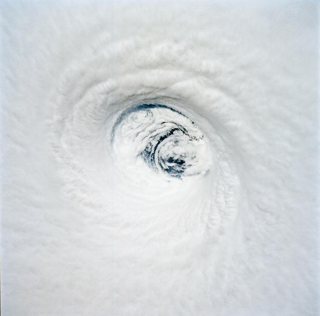 Columbia, orbiter, earth