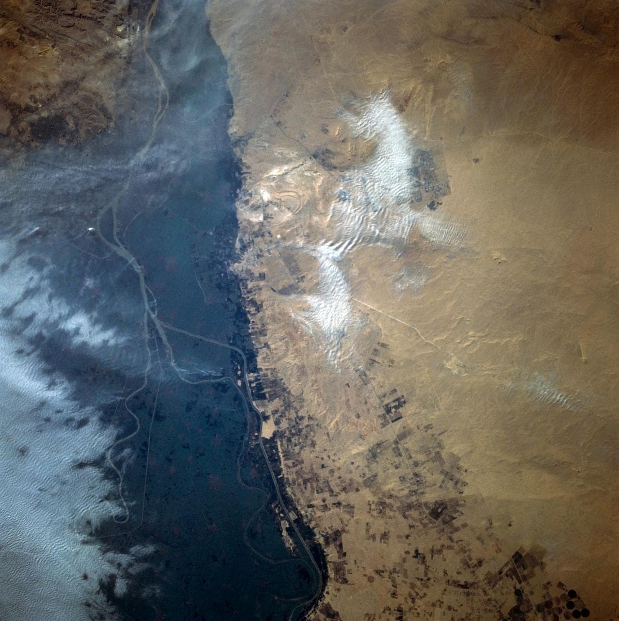 Cairo, Egypt/Nile River viewed from STS-66 Atlantis