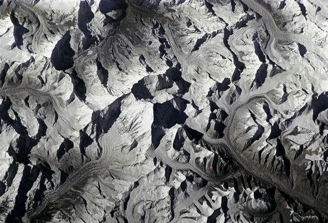 Mt. Everest as seen from STS-66 shuttle Atlantis