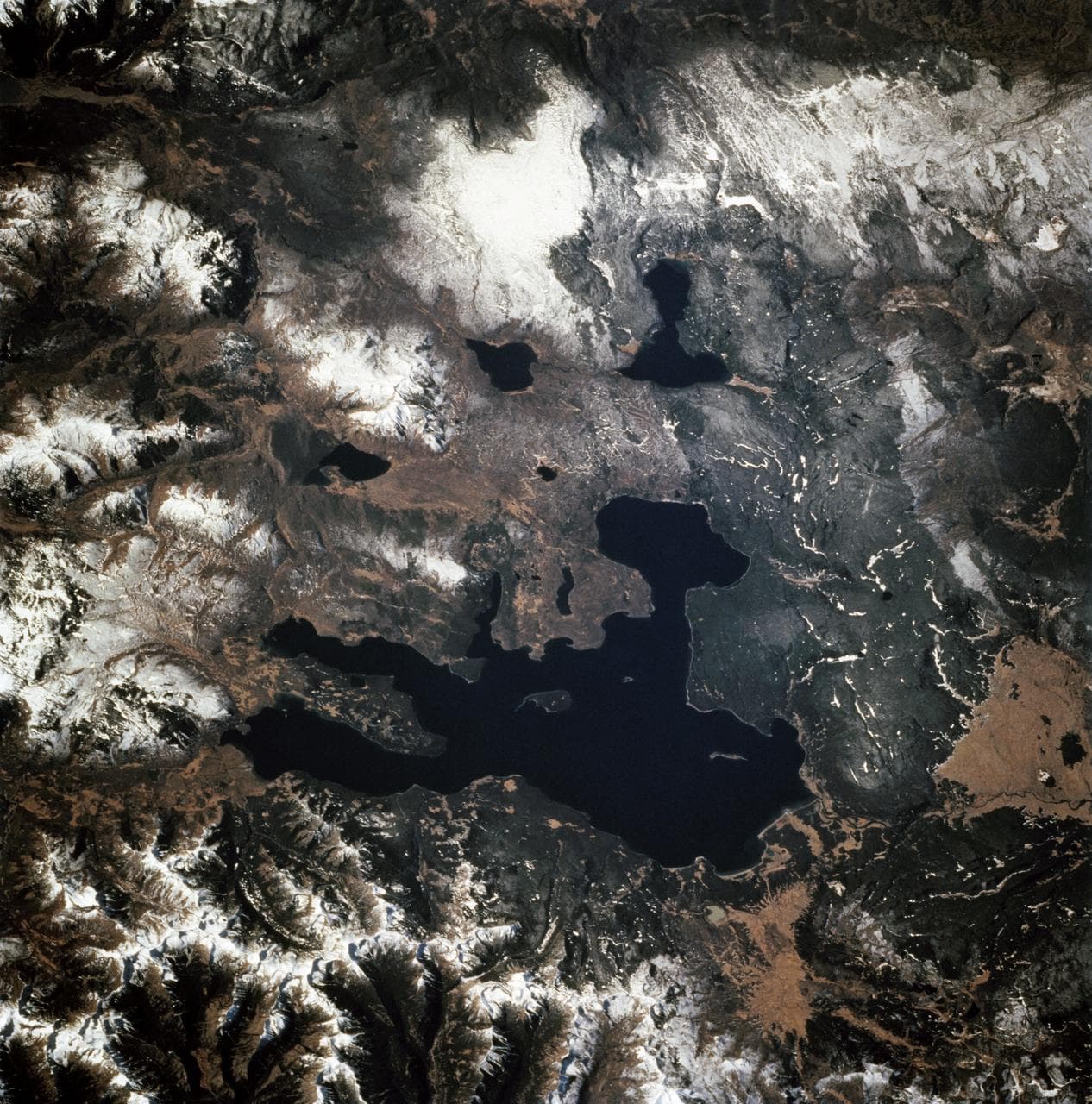 Yellowstone Lake/National Park