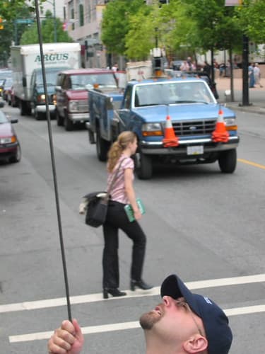Fixing Electric Trolley Bus Wires at Hamilton and Robson