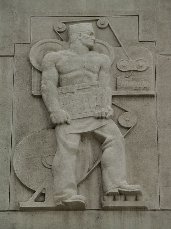 Arminascheler, basrelief, buildingnumberfour
