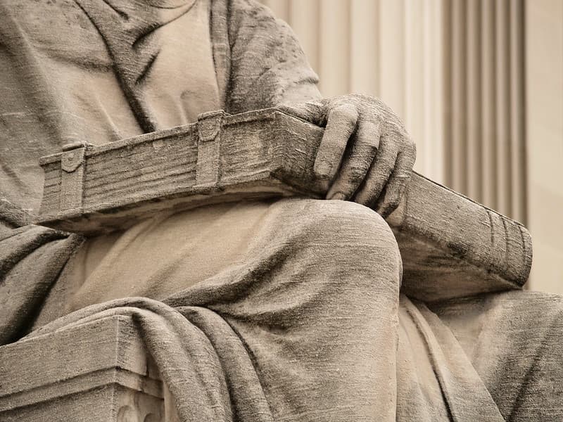 Book, clasps, confucius