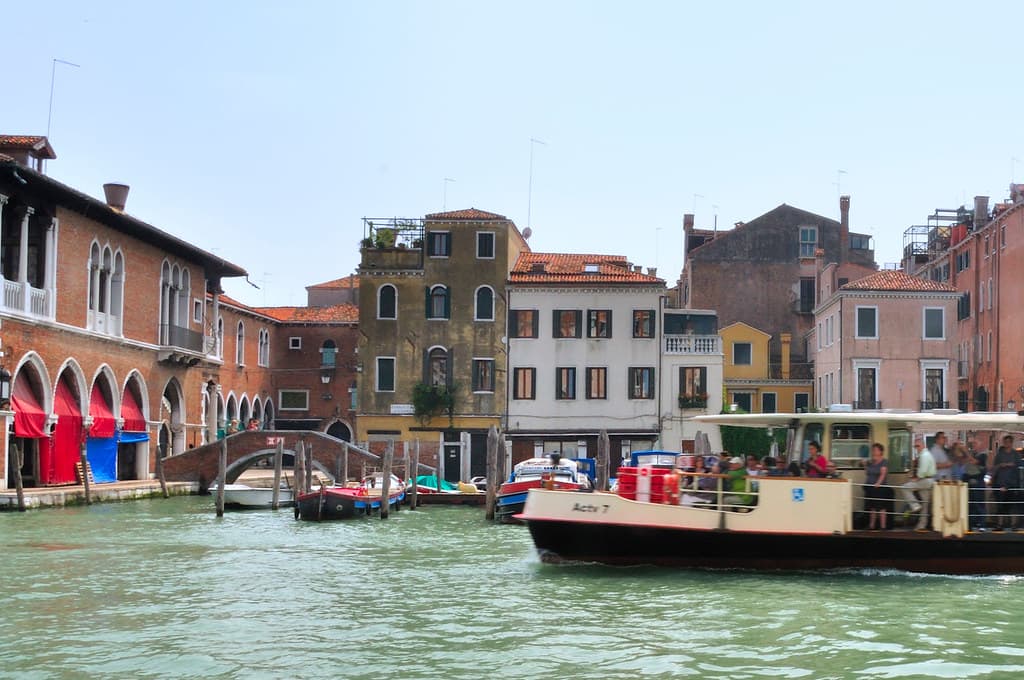 Art, canal, cannaregio