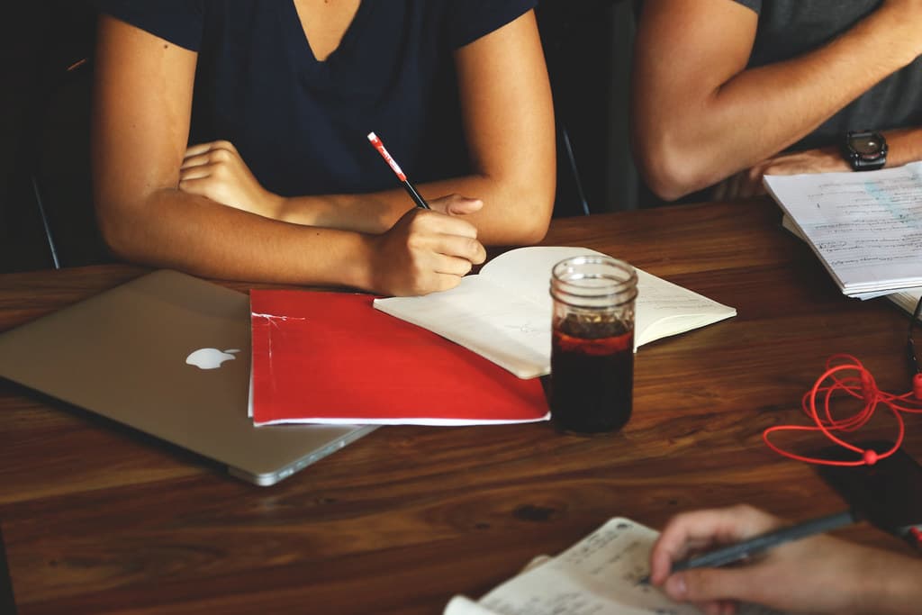 Coffee-desk-notes-workspace