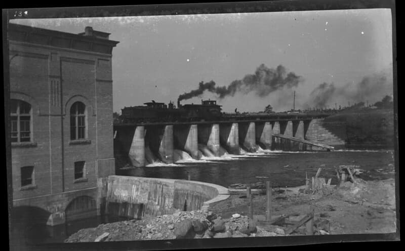 138. First Train on Peterborough Hydro Power Co. Dam, 1907