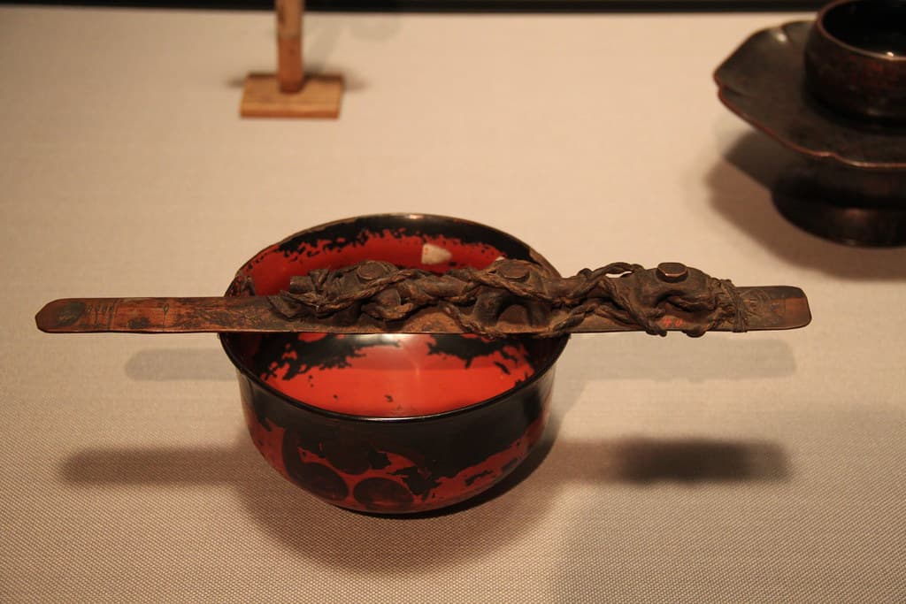 Ainu Culture Wine Cup with Conveyor of Wine & Prayers to the Gods