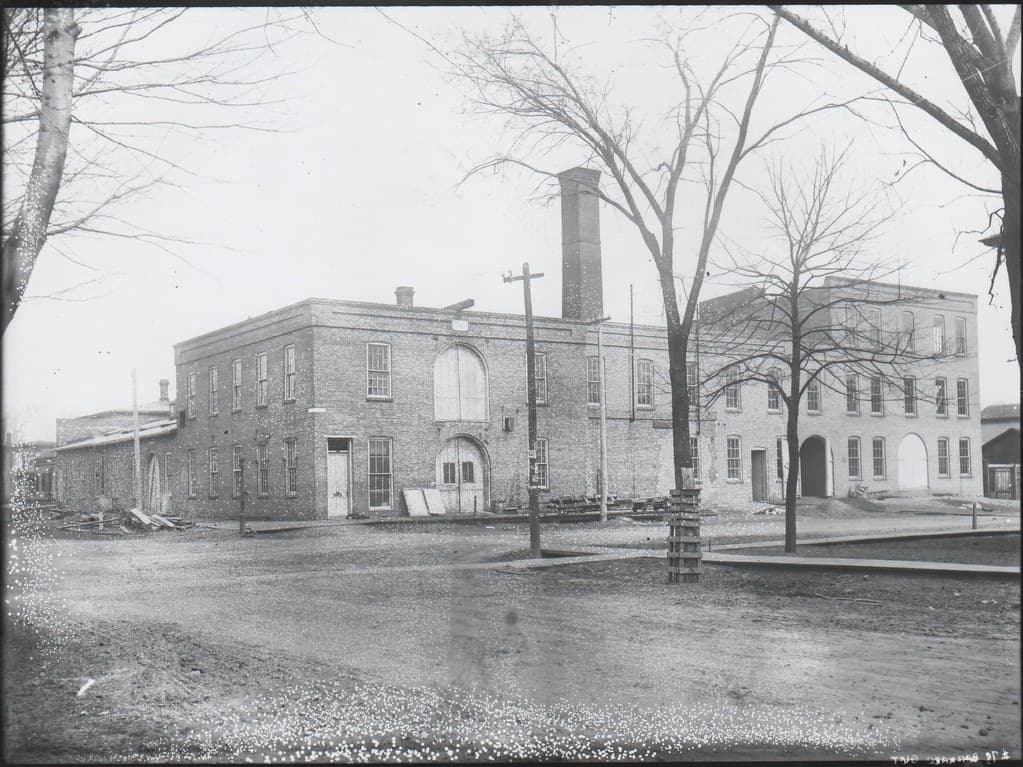 W. E. Hill Factory, Kalamazoo, 1891-1894