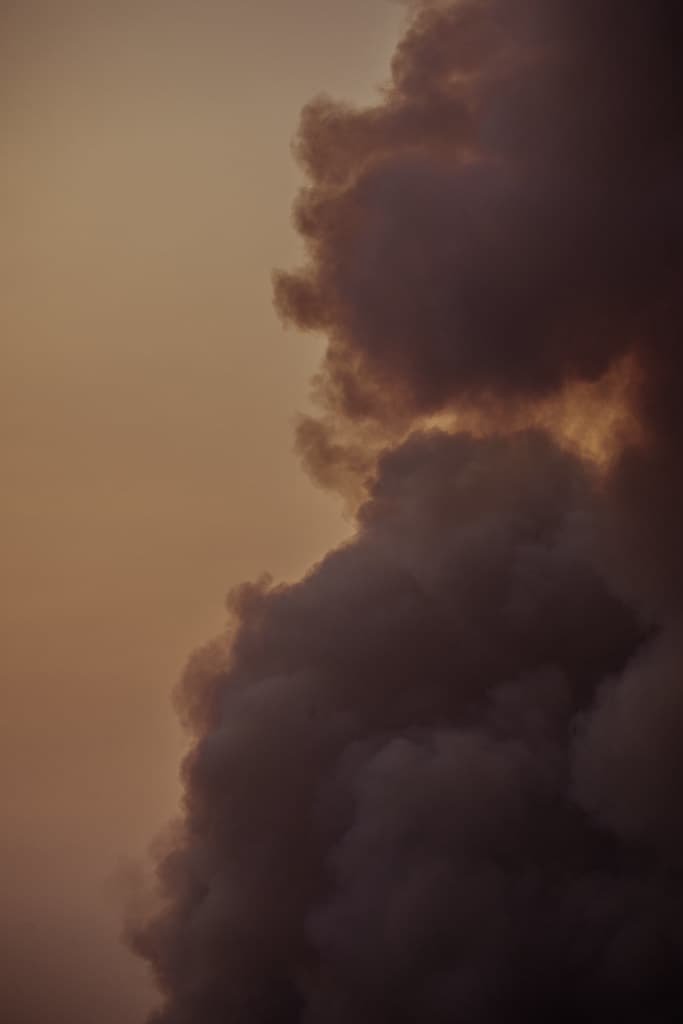 Smoke Cloud from Howe Ridge Fire 2018