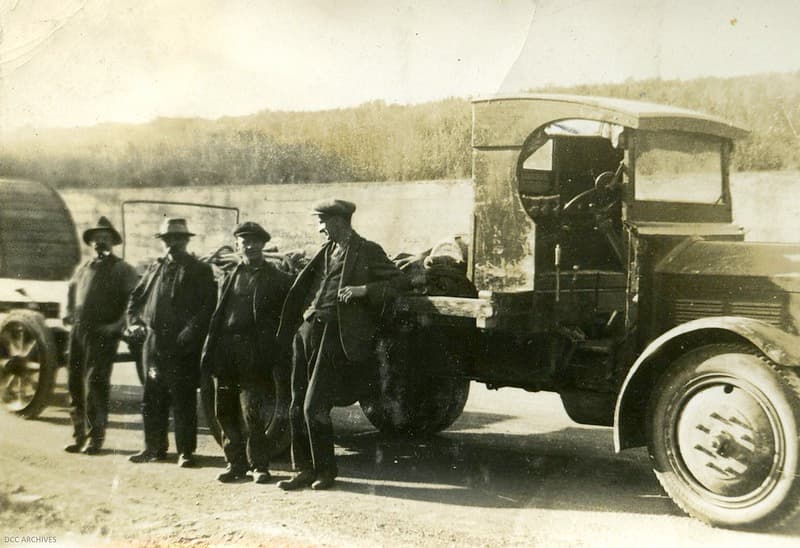 Cable Laying - Main South Road, c1920