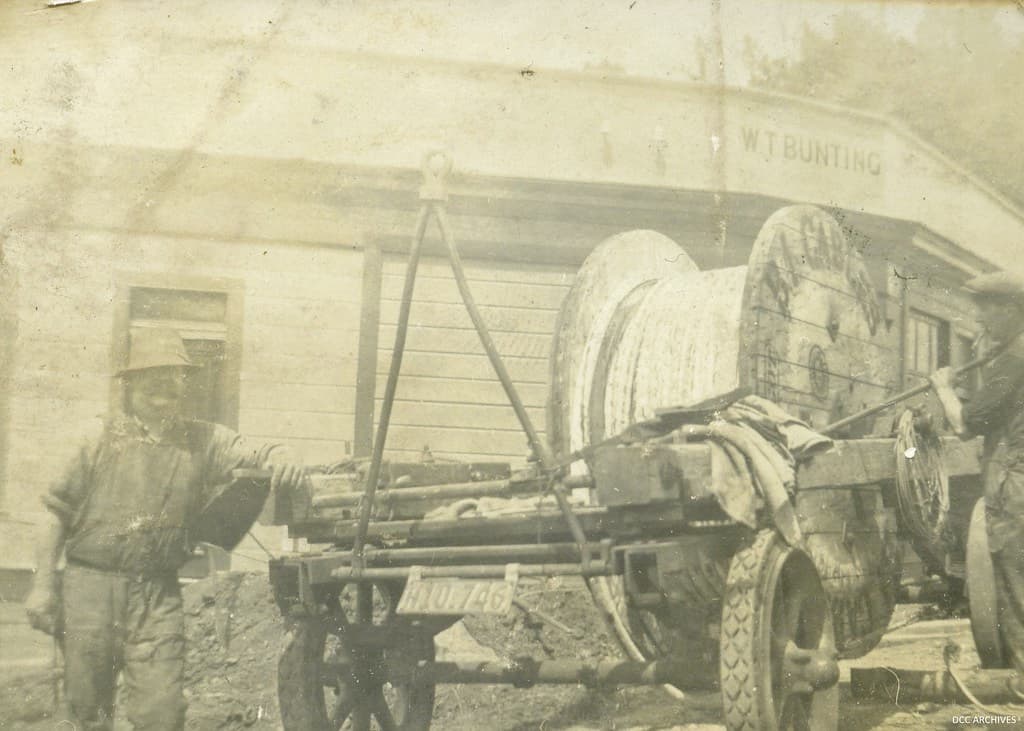 Cable Laying - corner Taier and Helensburgh Road, c1920