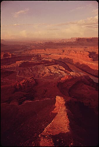 Public Domain: Near Dead Horse Canyon (NARA)