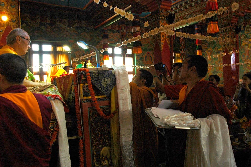 Bodhisattvaday, buddhist, flowerdecorations