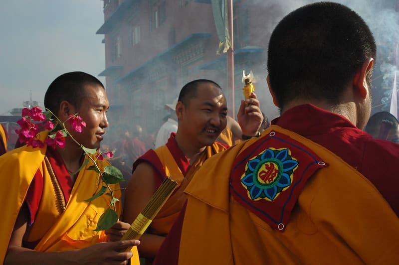 Bearing, blue, bodhisattvaday