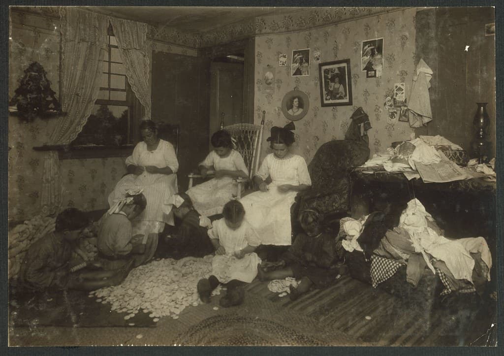 Americana, buttons, child