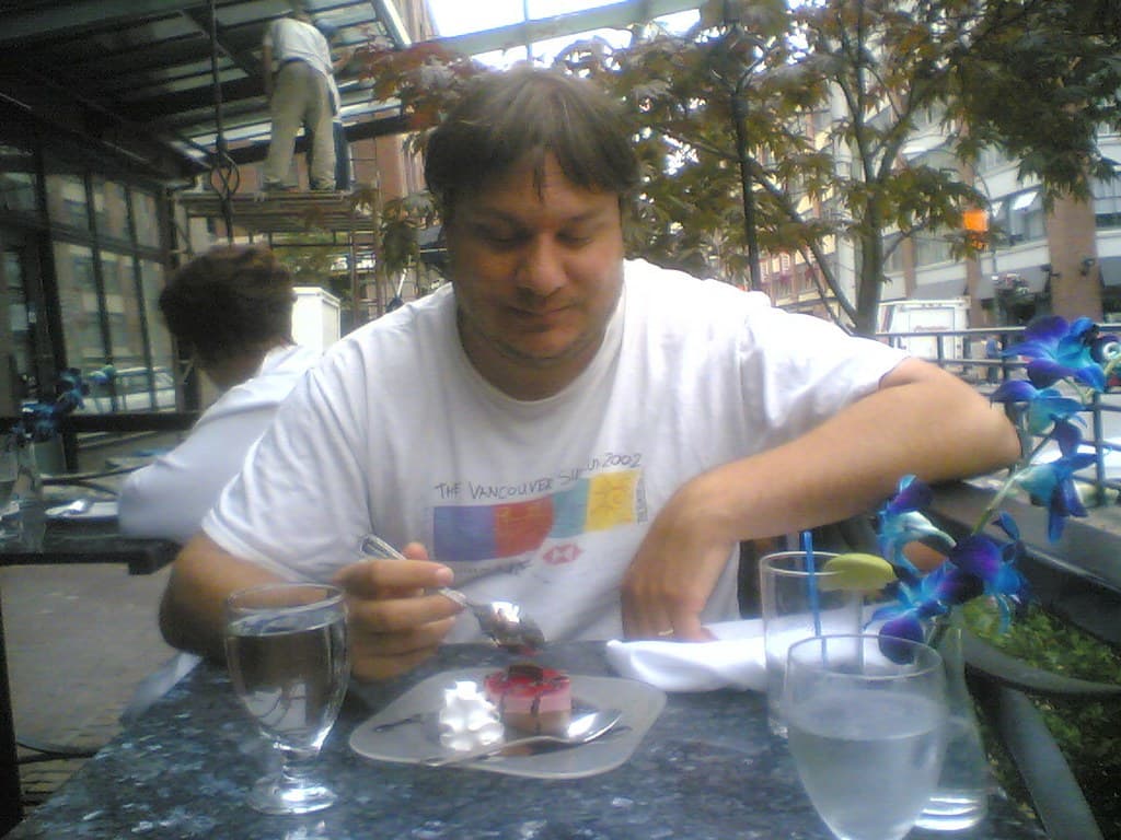 Walter eats dessert at Simply Thai