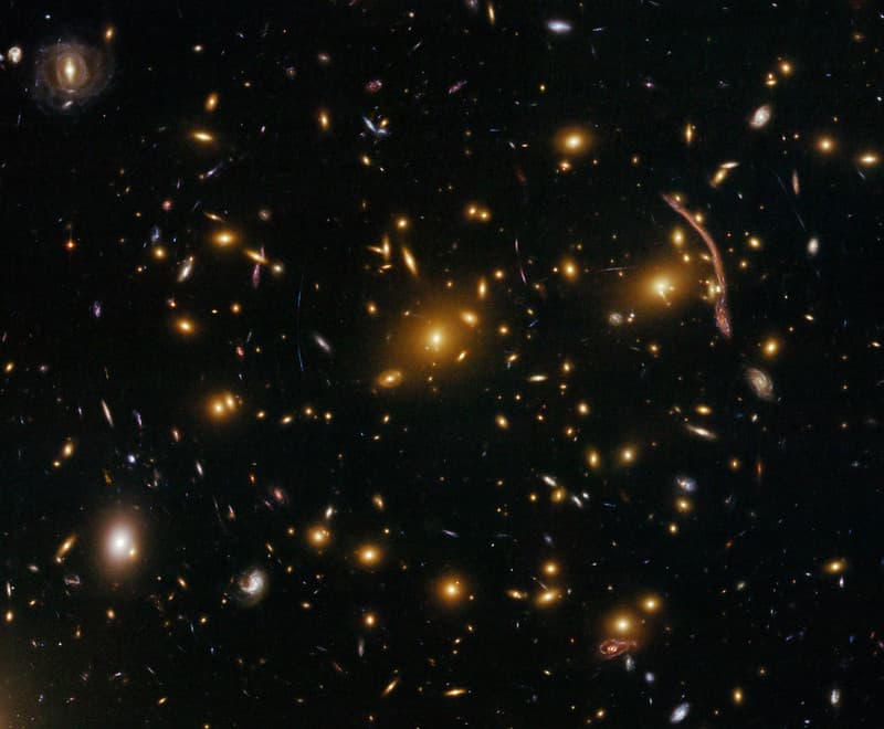 Galaxy Cluster Abell 370
