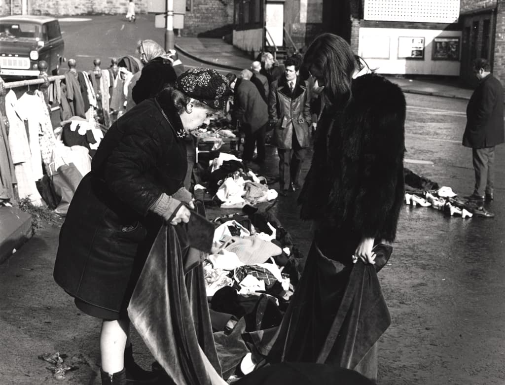 023399:Paddy's Market Quayside Newcastle upon Tyne City Engineers 1975