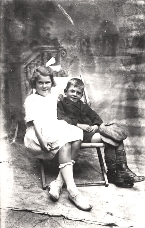 059334:Studio portrait of two children Unknown 1925