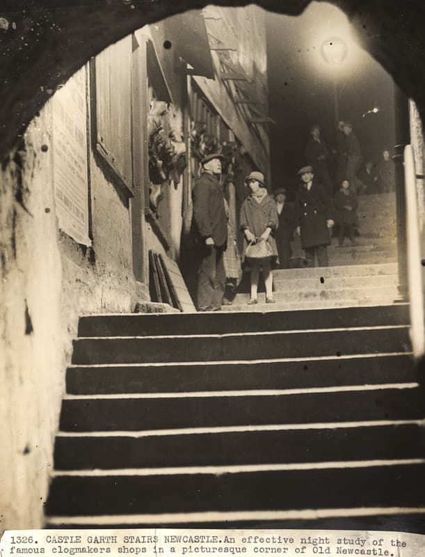 034249:Castle Stairs Newcastle upon Tyne Evening World c.1930/31