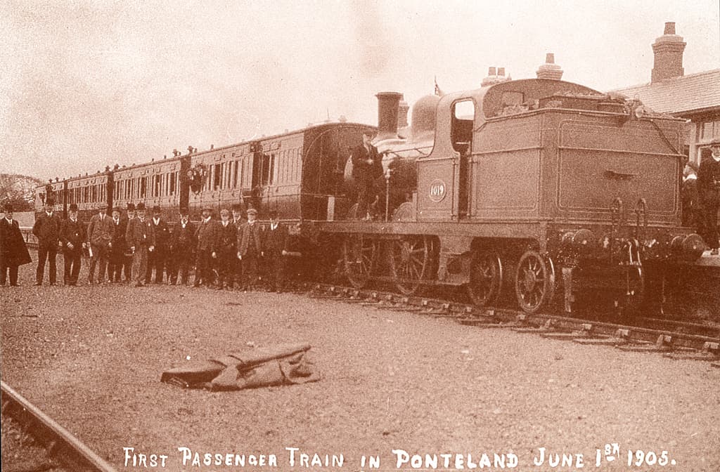 578885:Ponteland Train 1905
